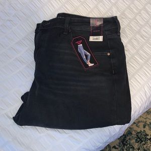 black high rise mom jeans